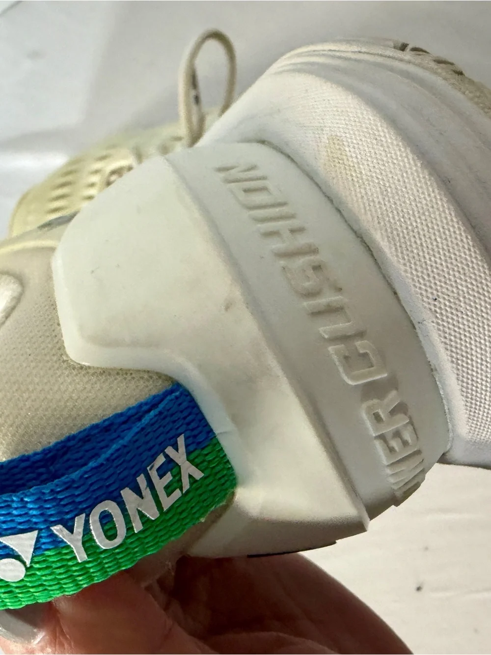 Yonex Power Cushion Eclipsion 3 Tennis Shoes in Off-White women's 8.5 mens 7